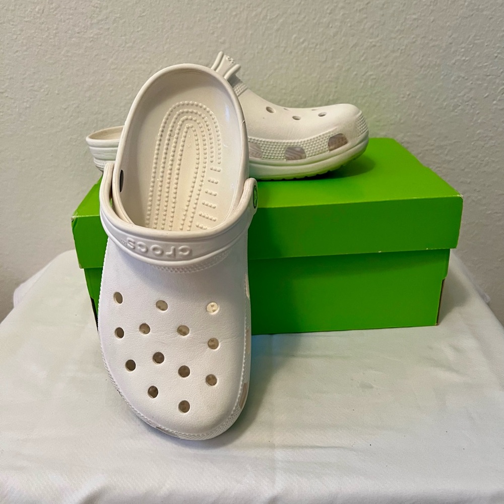 CROCS Classic Clog in White